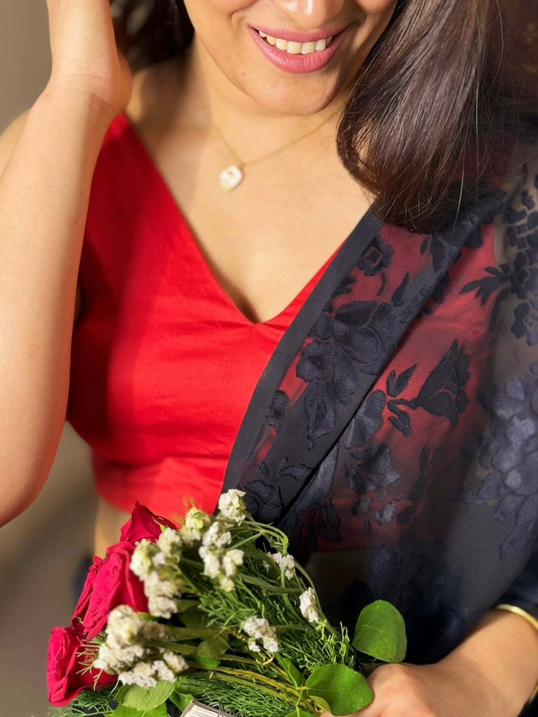 Luxora Sleeveless V Neck Stretchable Blouse