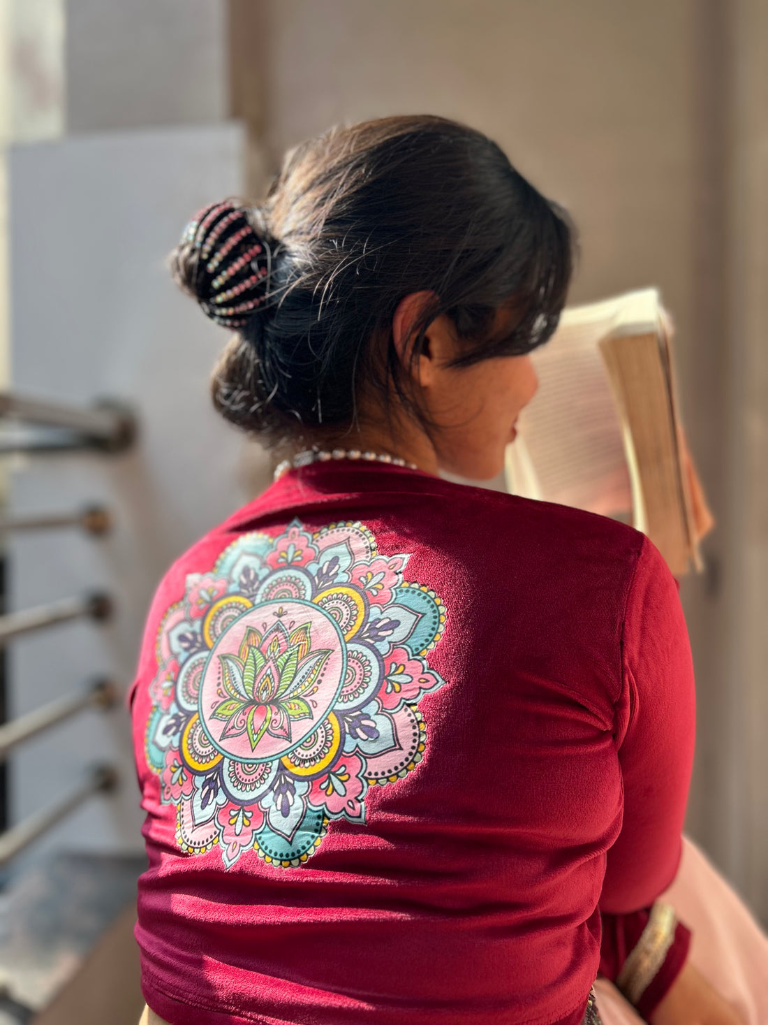 lotus circle print velvet stretchable  blouse