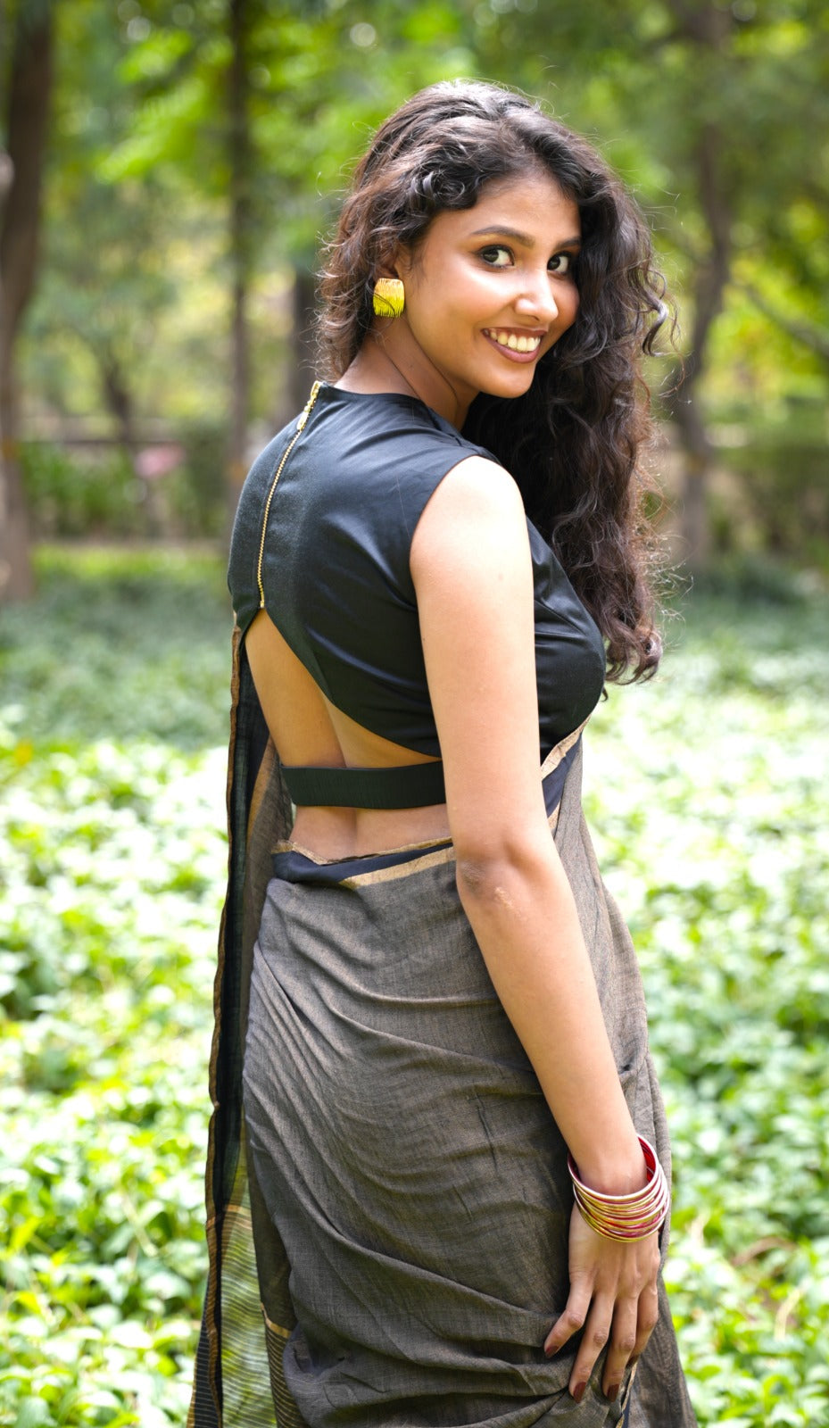 Luxora Sleeveless Backzip Blouse